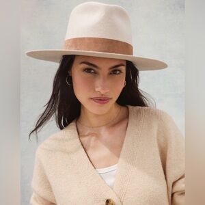 Gigi Pip Miller Fedora M L 59  hand-sewn suede band 100% Australian Wool